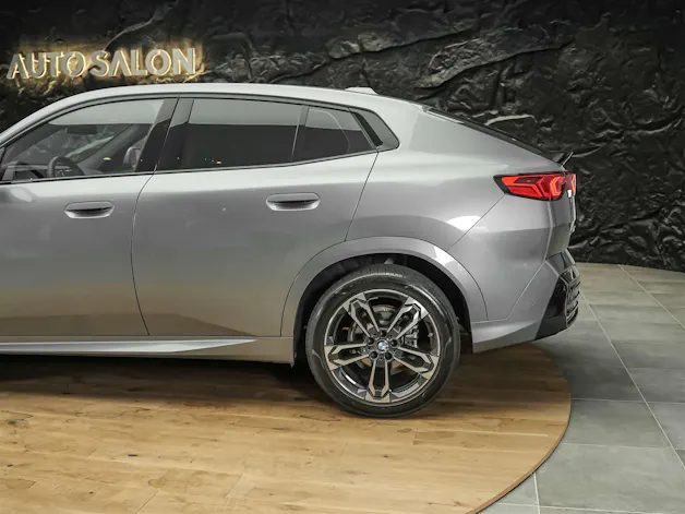BMW X2 sDrive 20i M Sport *Werksgarantie*El. Sitze mit Memory*Lenkradheizung*