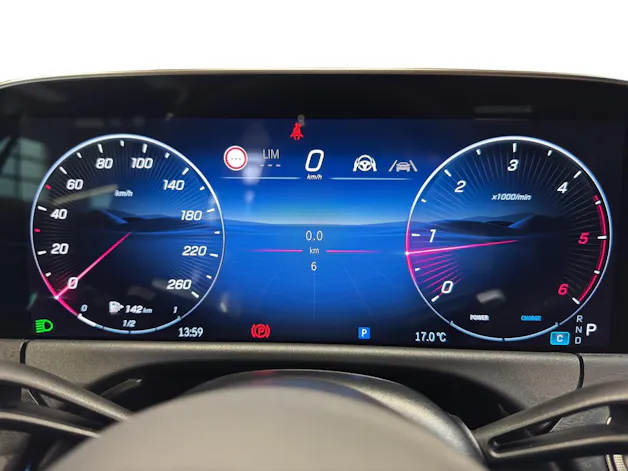 Mercedes-Benz E 220 d T 4M 9G-Tronic