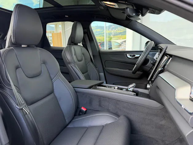 Volvo XC60 T6 eAWD Black Edition Geartronic