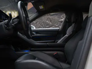 Porsche Taycan Turbo S *CH-Auto*Approved*Keramik*Bose*Chrono*