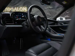 Porsche Taycan Turbo S *CH-Auto*Approved*Keramik*Bose*Chrono*