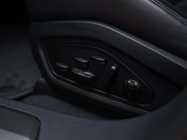 Porsche Taycan Turbo S *CH-Auto*Approved*Keramik*Bose*Chrono*