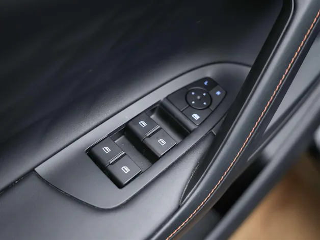 MG HS 1.5 T Comfort Automat *Werksgarantie*Rückfahrkamera*Abstandsregler*