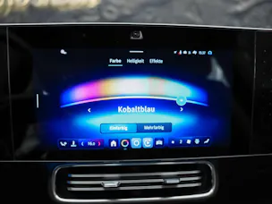 Mercedes-Benz CLA 200 8G-DCT *NEUES MODELL*Panorama*Abstandsregler*