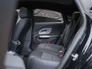 Mercedes-Benz CLA 200 8G-DCT *NEUES MODELL*Panorama*Abstandsregler*