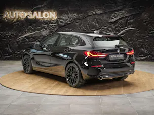 BMW 118i Sport Line Steptronic *CH Auto*19" Felgen*Harman/Kardon*