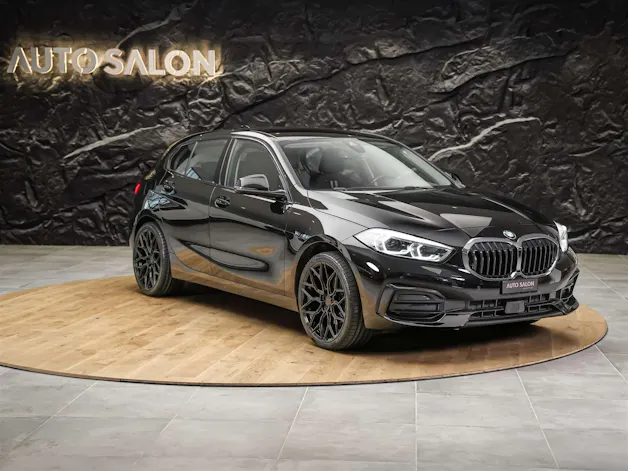 BMW 118i Sport Line Steptronic *CH Auto*19" Felgen*Harman/Kardon*
