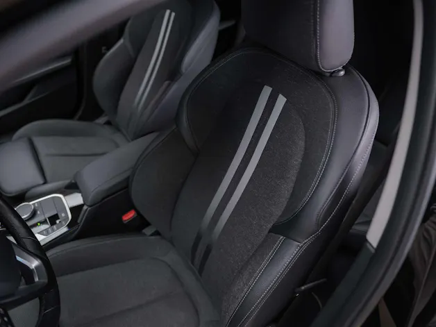 BMW 118i Sport Line Steptronic *CH Auto*19" Felgen*Harman/Kardon*