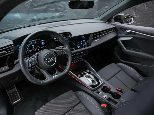Audi S3 Limousine TFSI quattro S-tronic *Facelift*Kamera*19" Felgen*ACC*