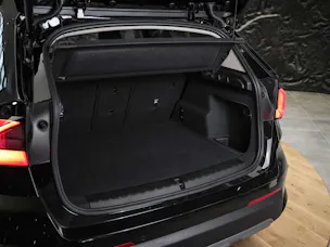 BMW X1 xDrive 20d *20" Felgen*Abstandsregler*Anhängerkupplung*Werksgarantie*