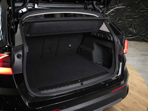 BMW X1 xDrive 20d *20" Felgen*Abstandsregler*Anhängerkupplung*Werksgarantie*