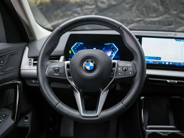 BMW X1 xDrive 20d *20" Felgen*Abstandsregler*Anhängerkupplung*Werksgarantie*