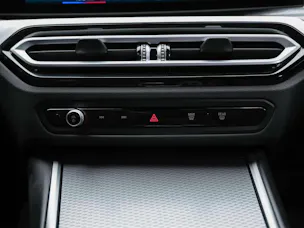 BMW 320d xDrive 48V Steptronic M Sport *Werksgarantie*Harman/Kardon*Abstandsregler*Head Up*