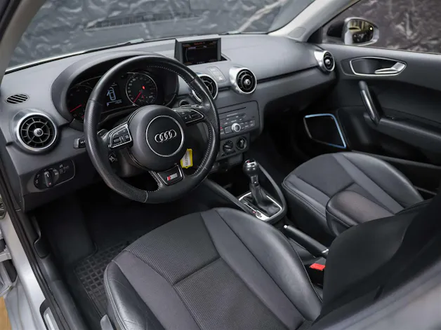 Audi A1 S-Line 1.4 TFSI S-Tronic *CH Auto*Bose Soundsystem*Tempomat*
