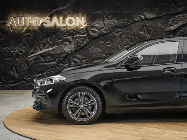 BMW 118i Sport Line Steptronic *CH-Auto*Harman/Kardon*Lenkradheizung*ACC*