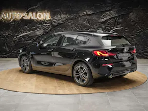 BMW 118i Sport Line Steptronic *CH-Auto*Harman/Kardon*Lenkradheizung*ACC*