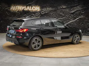 BMW 118i Sport Line Steptronic *CH-Auto*Harman/Kardon*Lenkradheizung*ACC*