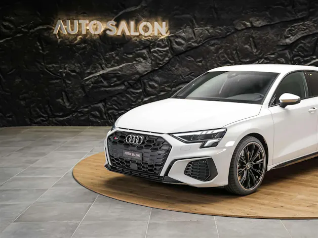 Audi S3 Sportback 2.0 TFSI quattro S-tronic *19" Felgen*Abstandsregler*Sitzheizung*