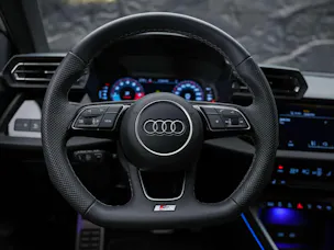 Audi S3 Sportback TFSI quattro S-tronic *Werksgarantie*Abstandsregler*Parkassistent*