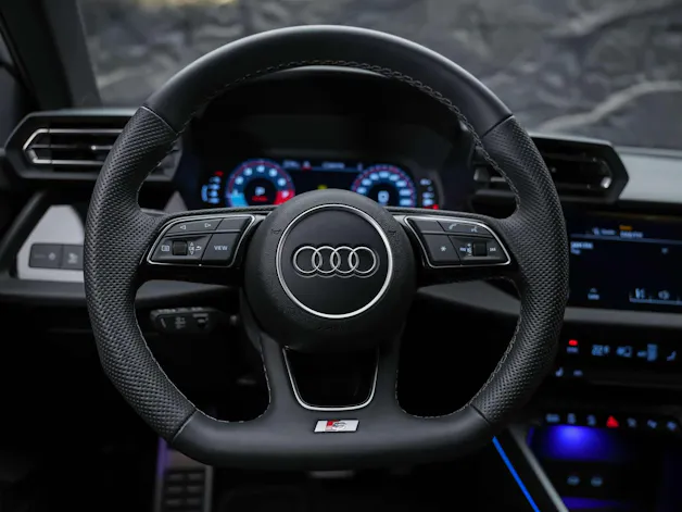Audi S3 Sportback TFSI quattro S-tronic *Werksgarantie*Abstandsregler*Parkassistent*