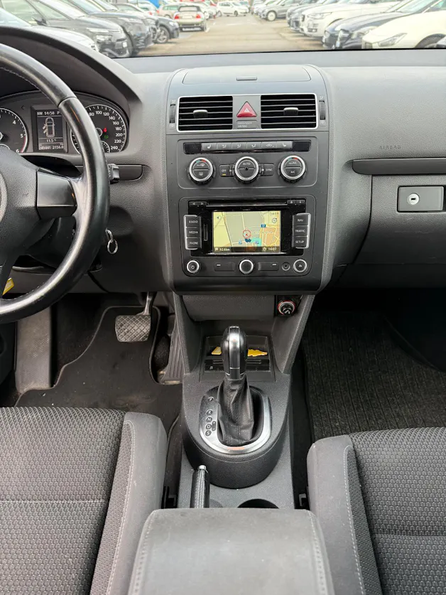 VW Touran 2.0 TDI 140 Comfortline DSG
