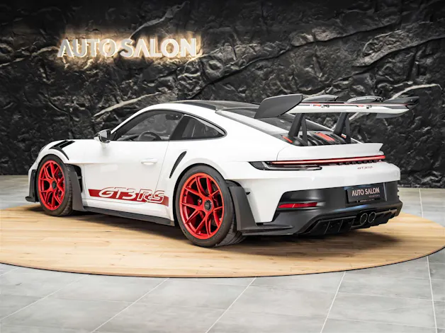 Porsche 911 GT3 RS Weissach