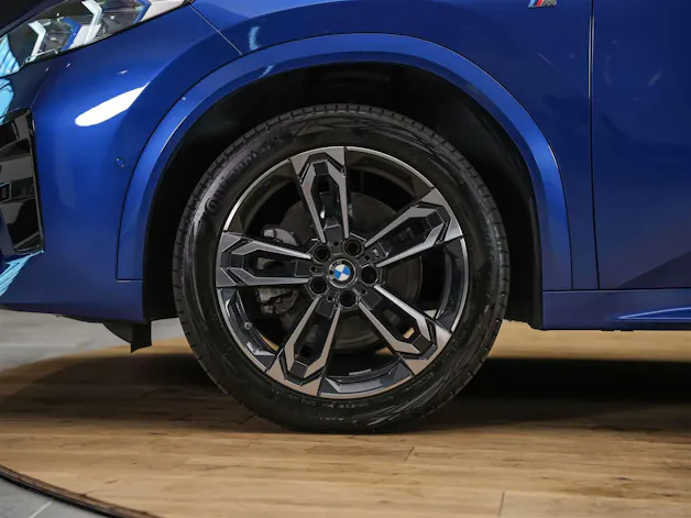 BMW X2 sDrive 20i M Sport *Werksgarantie*El. Sitze mit Memory*Lenkradheizung*