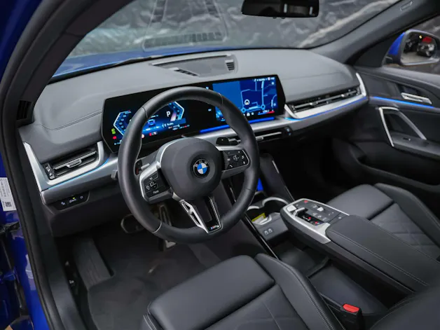 BMW X2 sDrive 20i M Sport *Werksgarantie*El. Sitze mit Memory*Lenkradheizung*
