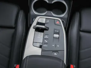 BMW X2 sDrive 20i M Sport *Werksgarantie*El. Sitze mit Memory*Lenkradheizung*