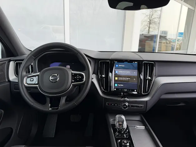 Volvo XC60 B4 Diesel Mild Hybrid AWD Plus Dark Geartronic