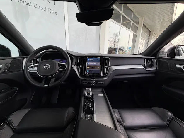 Volvo XC60 B4 Diesel Mild Hybrid AWD Plus Dark Geartronic