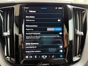 Volvo XC60 B4 Diesel Mild Hybrid AWD Plus Dark Geartronic