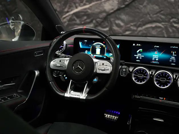 Mercedes-Benz CLA Shooting Brake 45 S AMG 4Matic+ 8G-DCT *Panorama*Assistenzpaket*Burmester*
