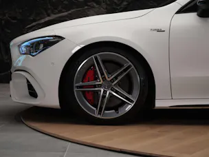 Mercedes-Benz CLA Shooting Brake 45 S AMG 4Matic+ 8G-DCT *Panorama*Assistenzpaket*Burmester*