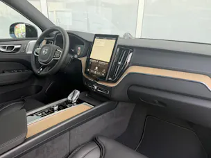Volvo XC60 T8 eAWD Ultra Dark Geartronic