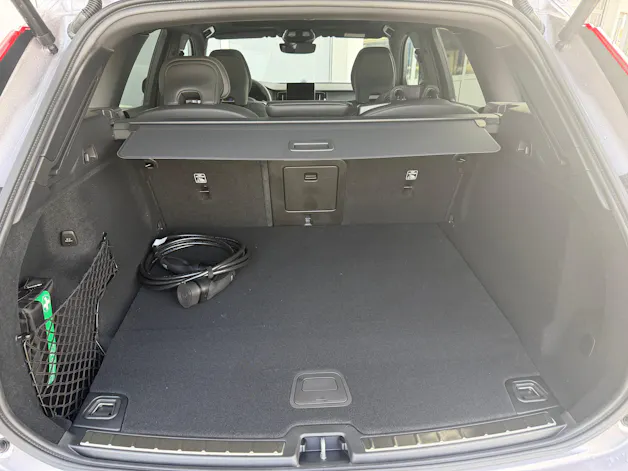 Volvo XC60 T8 eAWD Ultra Dark Geartronic