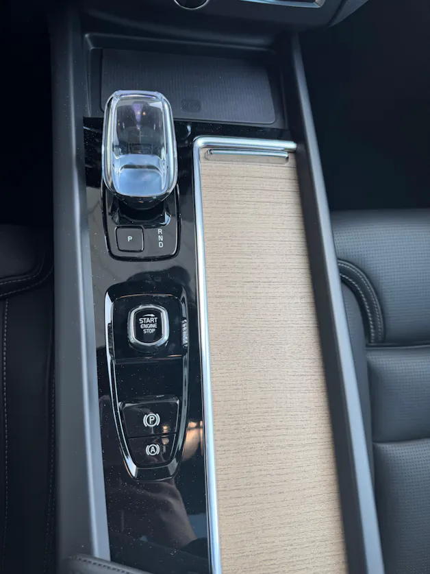 Volvo XC60 T8 eAWD Ultra Dark Geartronic
