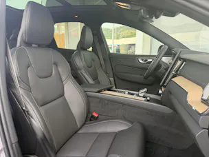 Volvo XC60 T8 eAWD Ultra Dark Geartronic