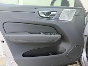 Volvo XC60 T8 eAWD Ultra Dark Geartronic