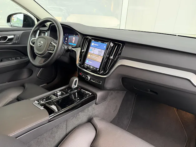 Volvo V60 T6 eAWD Plus Dark Geartronic