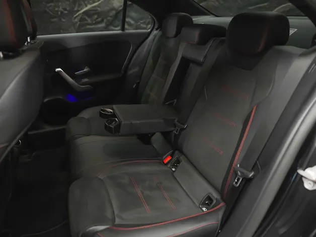 Mercedes-Benz A 35 AMG 4Matic Speedshift *Limousine*CH Auto*el. Sitze*360° Kamera*