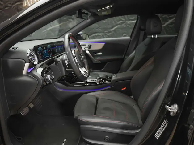 Mercedes-Benz A 35 AMG 4Matic Speedshift *Limousine*CH Auto*el. Sitze*360° Kamera*