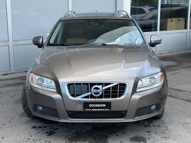 Volvo V70 D5 AWD Summum Geartronic