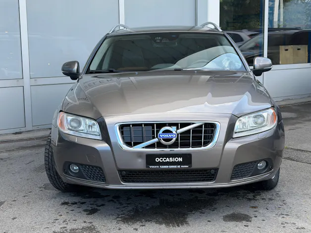 Volvo V70 D5 AWD Summum Geartronic