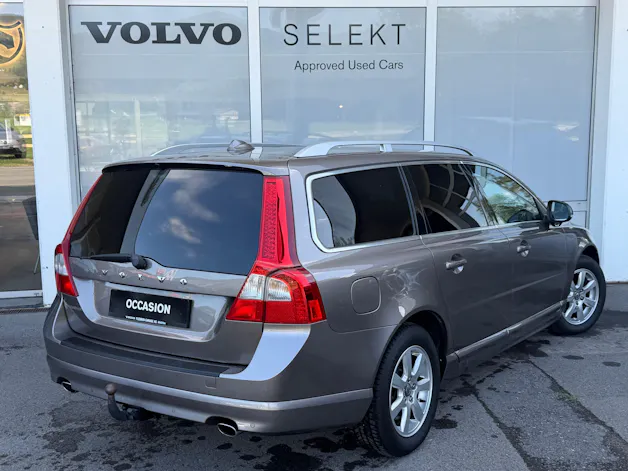Volvo V70 D5 AWD Summum Geartronic
