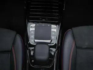 Mercedes-Benz A 35 AMG 4Matic Speedshift *CH Auto*Panorama*Burmester*El. Sitze mit Memory*