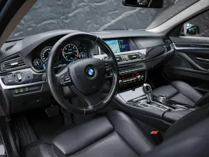 BMW 520d Touring xDrive Steptronic *CH Auto*El. Sitze*Sitzheizung*