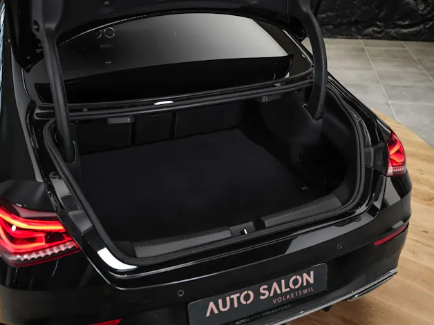 Mercedes-Benz CLA 220 AMG Line 7G-DCT 4Matic *Panorama*Standheizung*El. Sitze mit Memory*