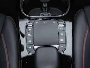 Mercedes-Benz CLA 220 AMG Line 7G-DCT 4Matic *Panorama*Standheizung*El. Sitze mit Memory*