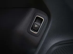 Mercedes-Benz CLA 220 AMG Line 7G-DCT 4Matic *Panorama*Standheizung*El. Sitze mit Memory*